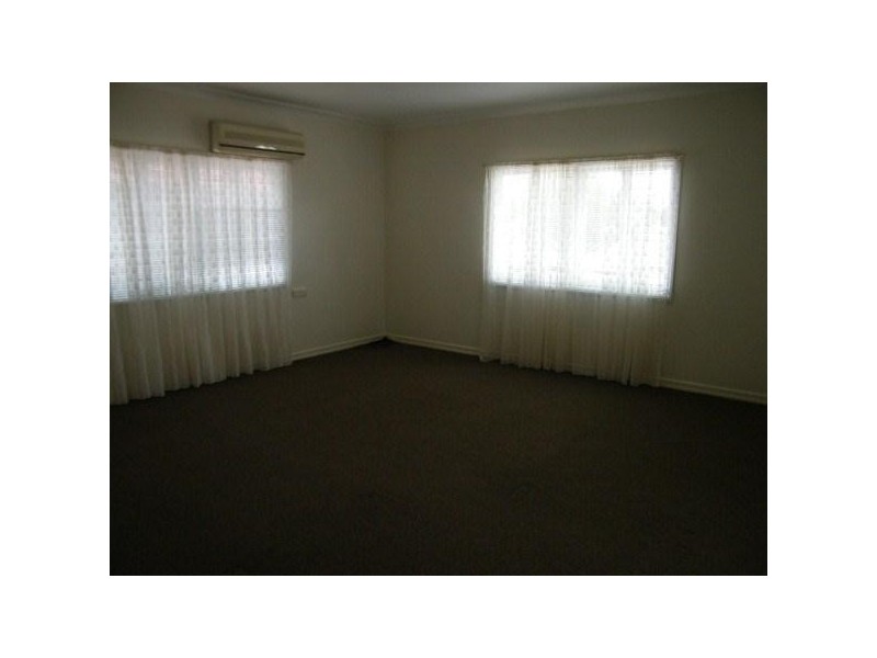 12 Bell Street, Chinchilla QLD 4413