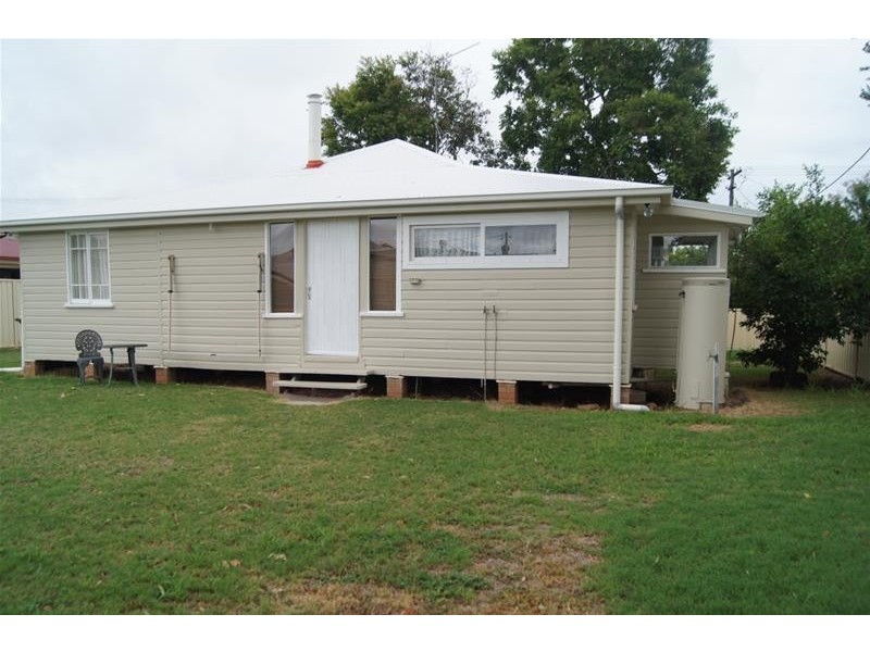 52 King Street, Chinchilla QLD 4413