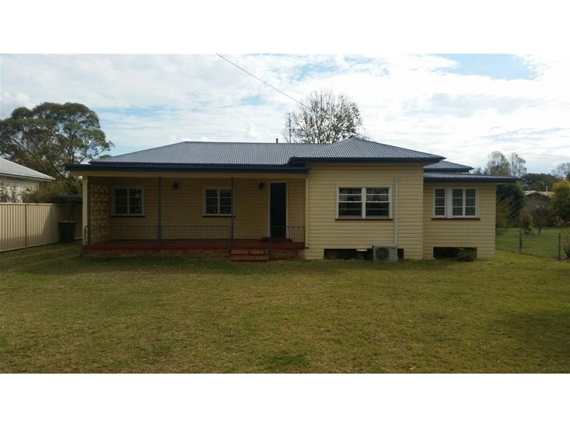 86 Middle Street, Chinchilla QLD 4413