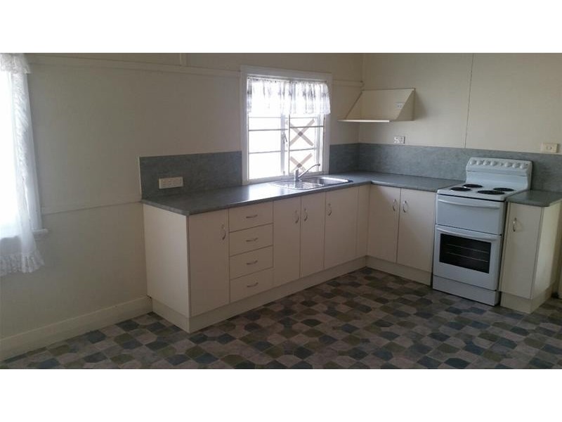 86 Middle Street, Chinchilla QLD 4413