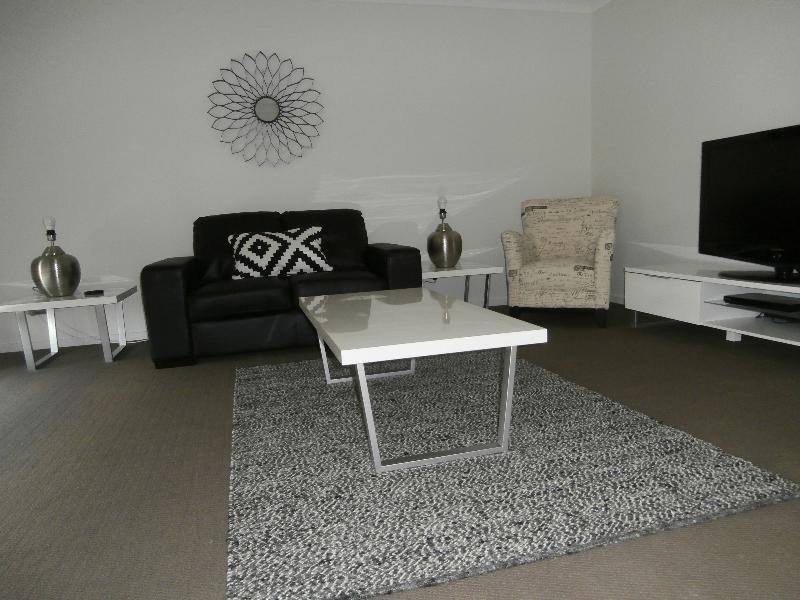 11 Hughes Avenue, Chinchilla QLD 4413