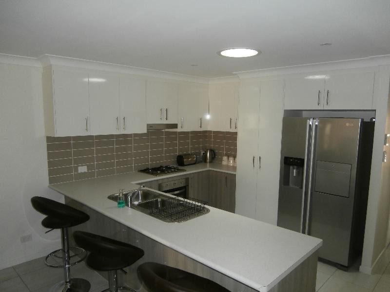 11 Hughes Avenue, Chinchilla QLD 4413