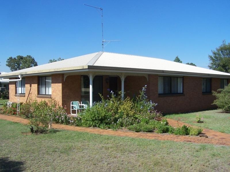 32 BARBER Street, Chinchilla QLD 4413