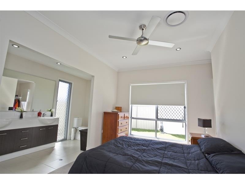 2 Bridgeman Parade, Chinchilla QLD 4413