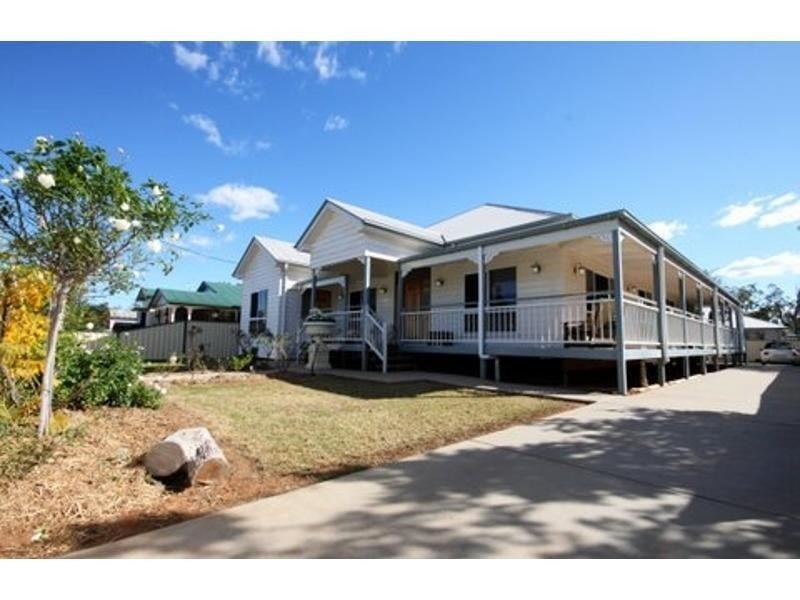 19 HEENEY Street, Chinchilla QLD 4413