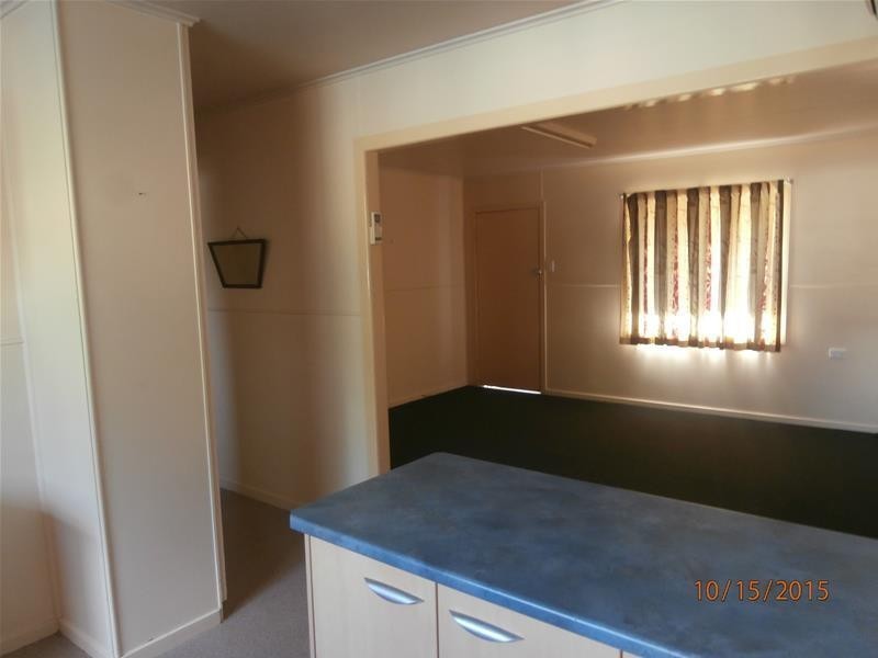 2/11 Covington Street, Chinchilla QLD 4413