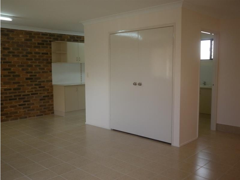 2/61 Wambo Street, Chinchilla QLD 4413