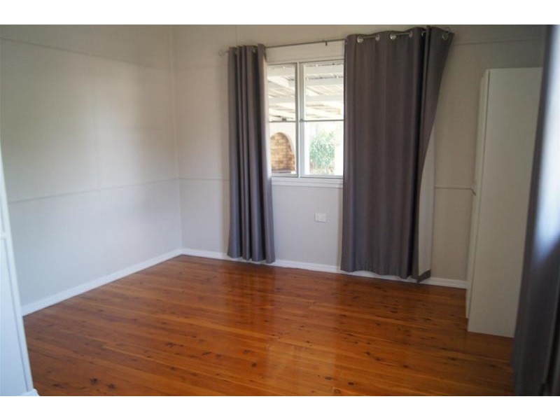 4 Beutel Street, Chinchilla QLD 4413