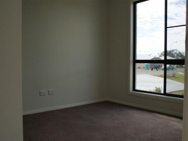 2/12 McKenzie Street, Chinchilla QLD 4413