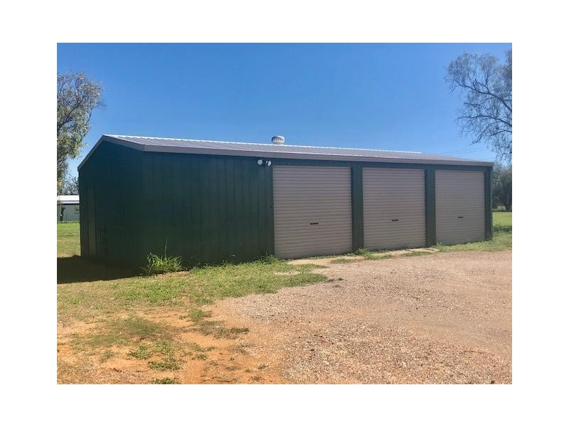 115 Cemetery Road, Chinchilla QLD 4413