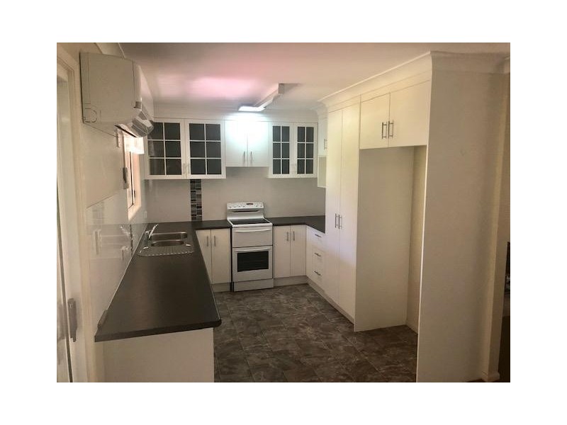 115 Cemetery Road, Chinchilla QLD 4413