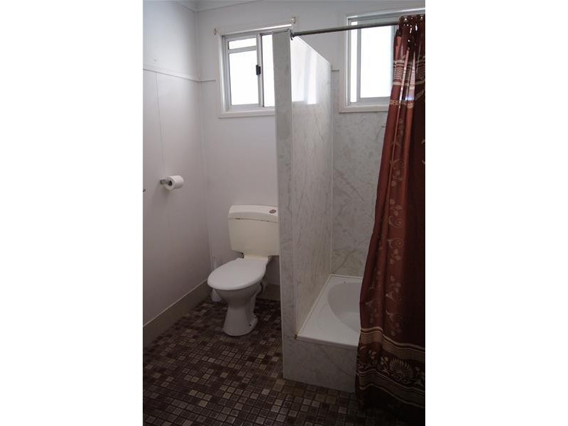 1/15 Mann Street, Chinchilla QLD 4413