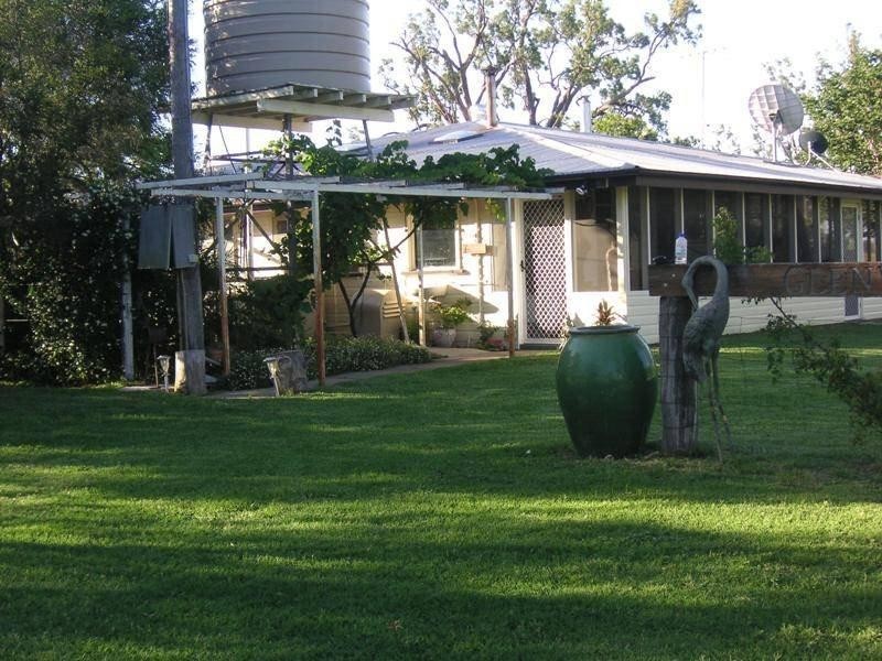 RENNICKS Road, Chinchilla QLD 4413