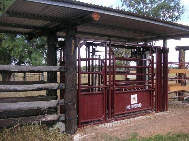 RENNICKS Road, Chinchilla QLD 4413