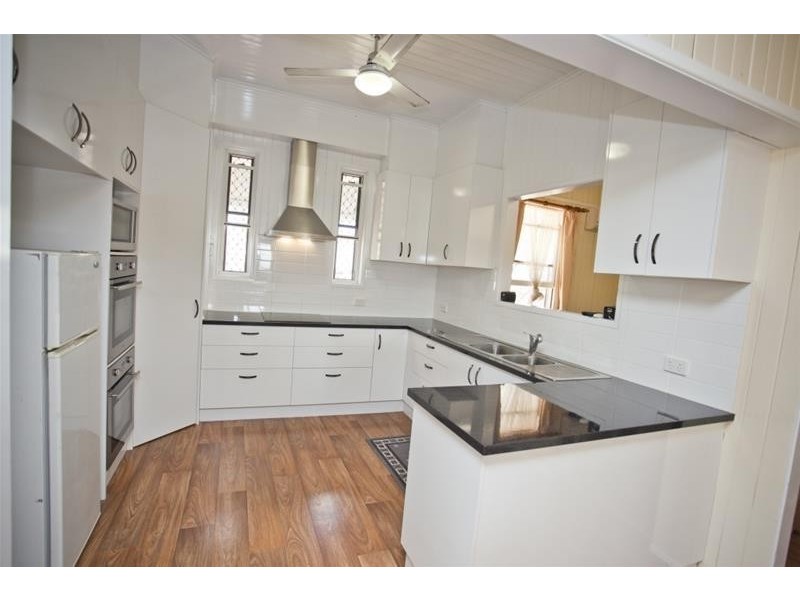 15 Stevenson Street, Chinchilla QLD 4413