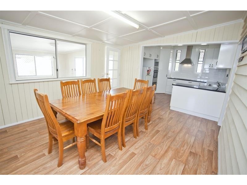 15 Stevenson Street, Chinchilla QLD 4413