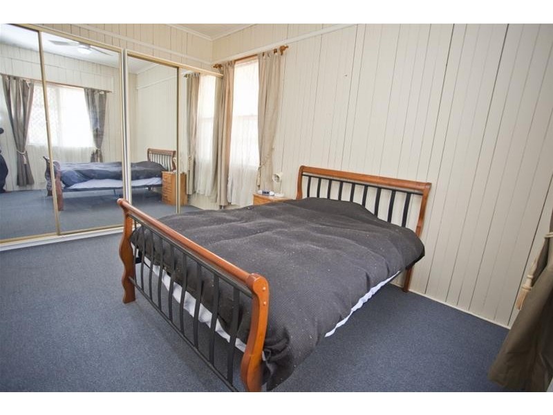 15 Stevenson Street, Chinchilla QLD 4413