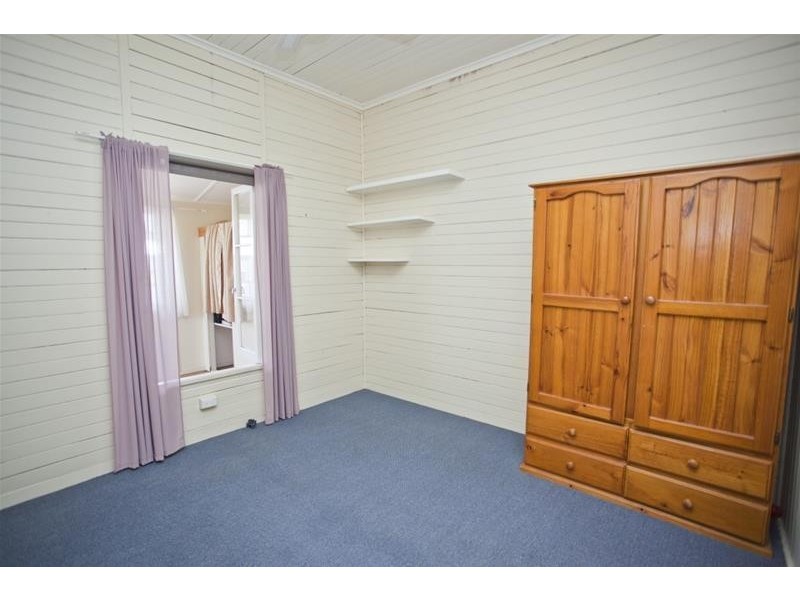 15 Stevenson Street, Chinchilla QLD 4413