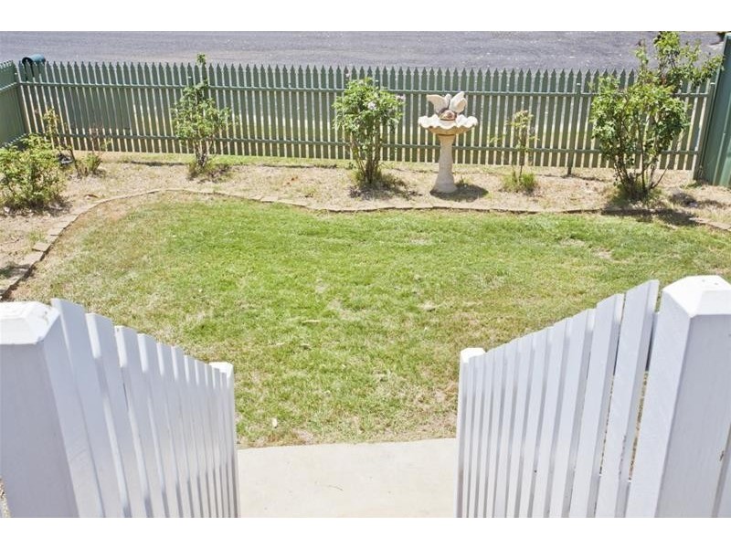 15 Stevenson Street, Chinchilla QLD 4413