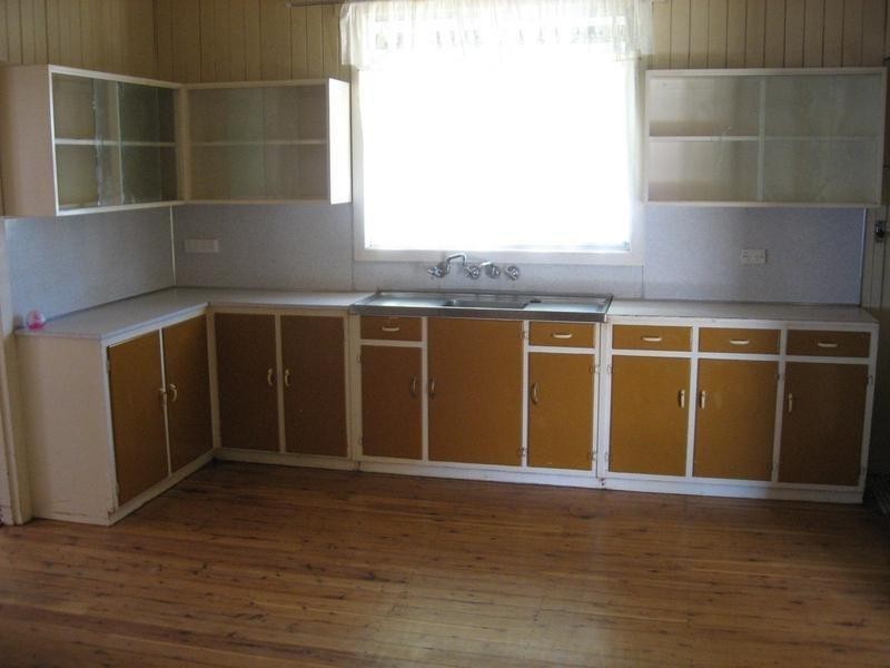 77 Wambo Street, Chinchilla QLD 4413