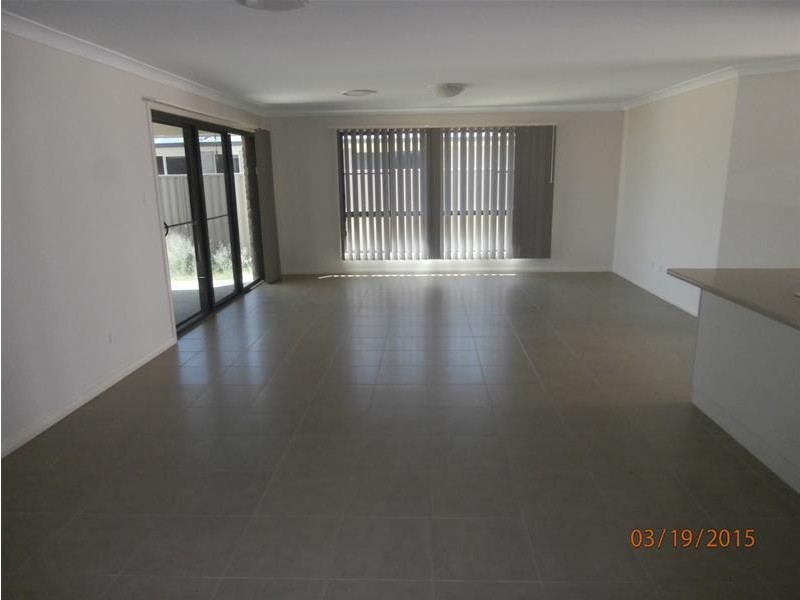 27 Bishop Drive, Miles QLD 4415