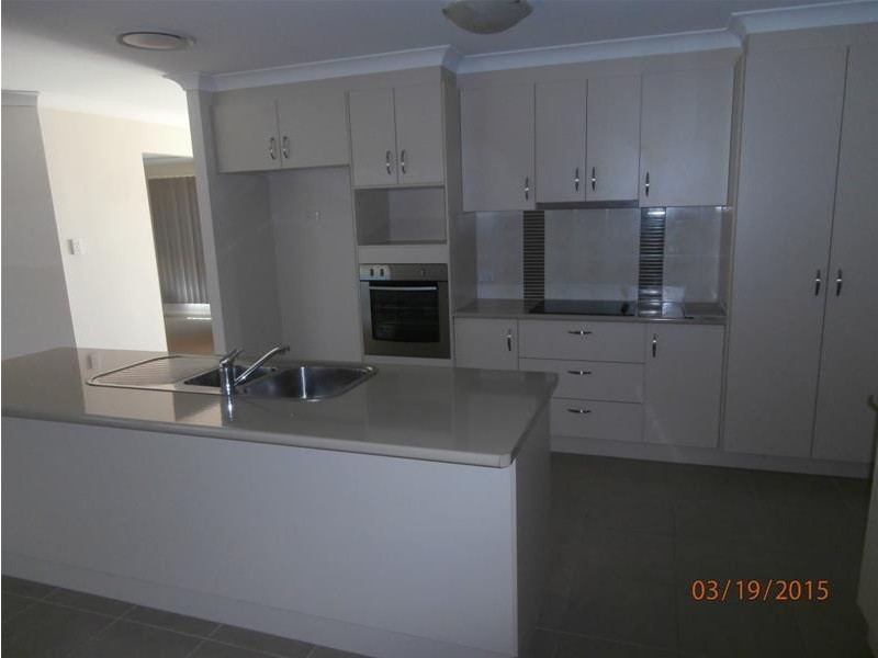 27 Bishop Drive, Miles QLD 4415