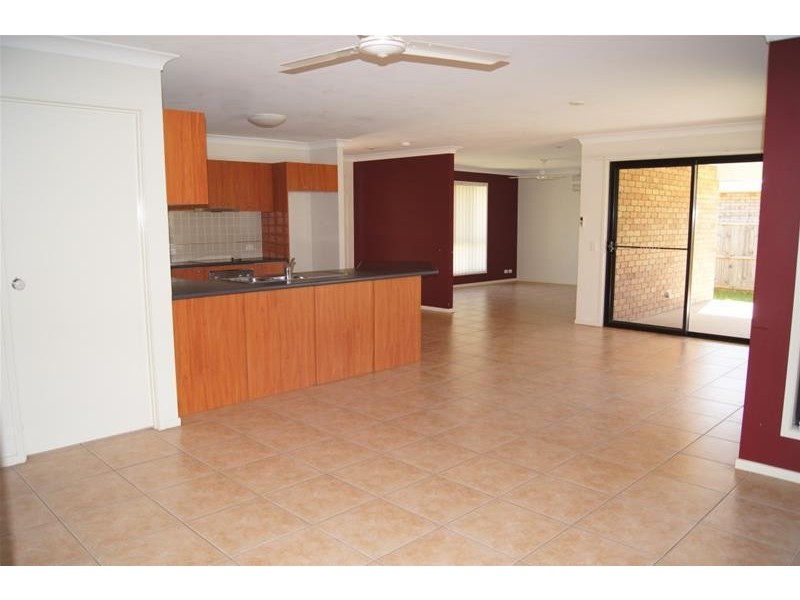 10 Back Avenue, Chinchilla QLD 4413