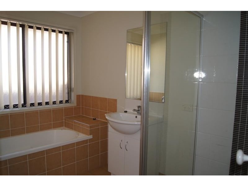 10 Back Avenue, Chinchilla QLD 4413