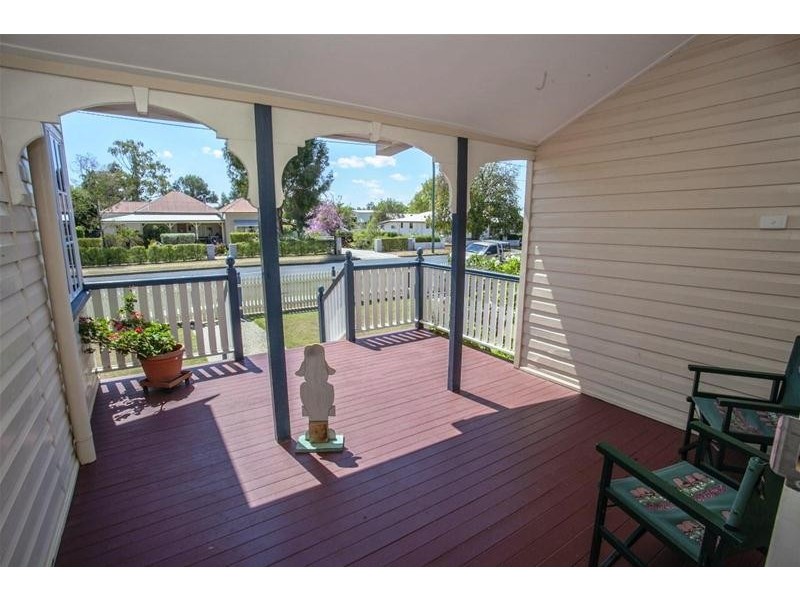 40 Hypatia Street, Chinchilla QLD 4413