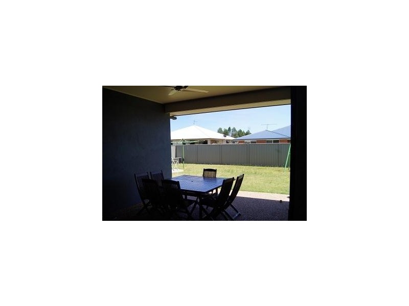 12 Sommerfeld Crescent, Chinchilla QLD 4413