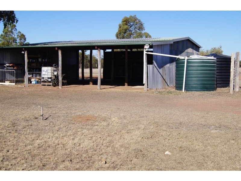 322 Brownlies Road, Miles QLD 4415