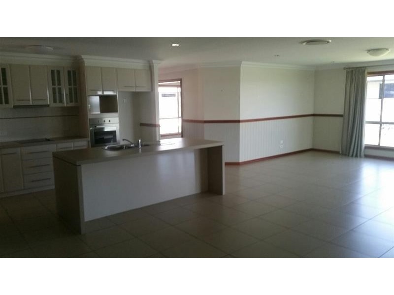 9 McKenzie Street, Chinchilla QLD 4413