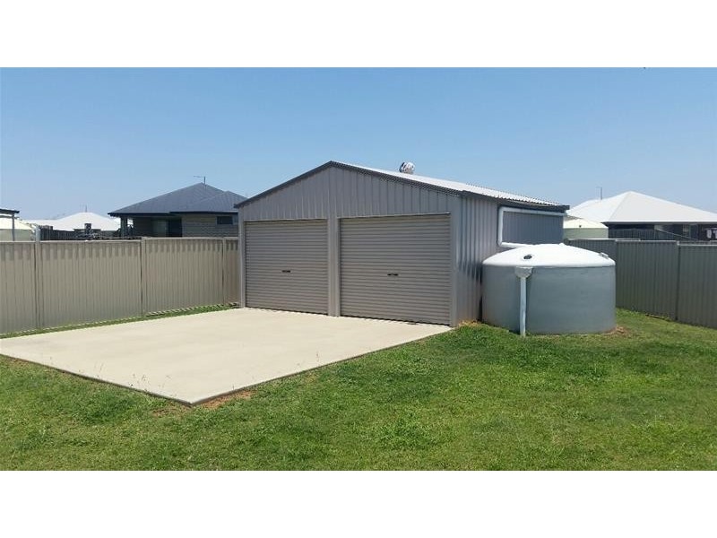 9 McKenzie Street, Chinchilla QLD 4413