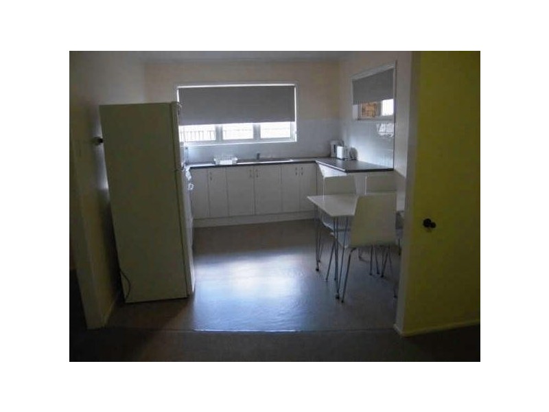 2/79 Middle Street, Chinchilla QLD 4413