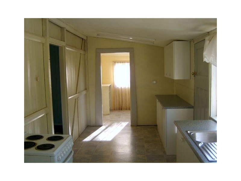 62 Dalby Street, Jandowae QLD 4410