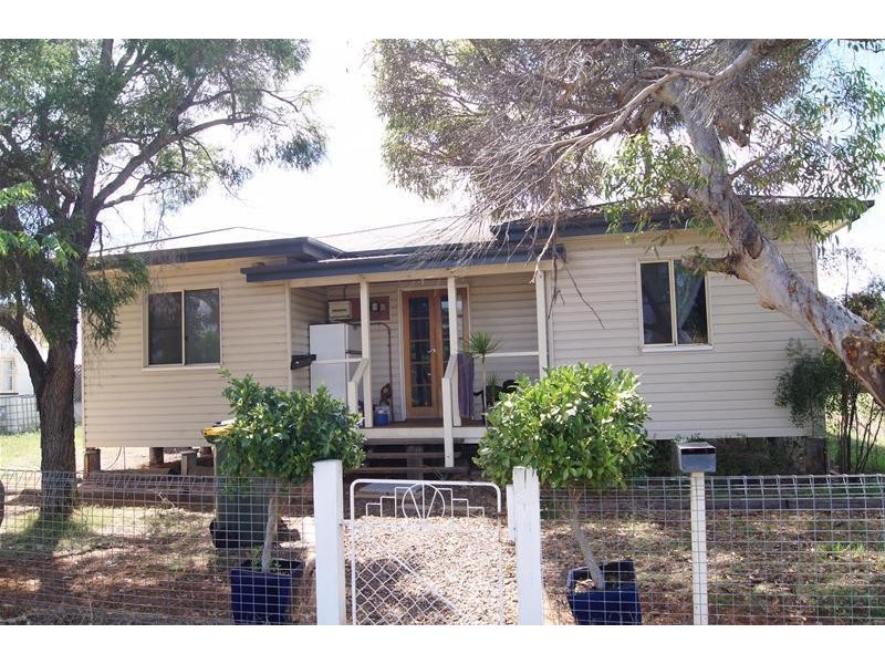 21 Wood Street, Chinchilla QLD 4413