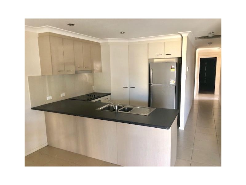 1/21 Ellem Drive Ellem Drive, Chinchilla QLD 4413