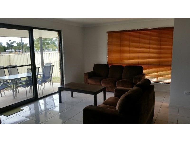 2/78 Price Street, Chinchilla QLD 4413