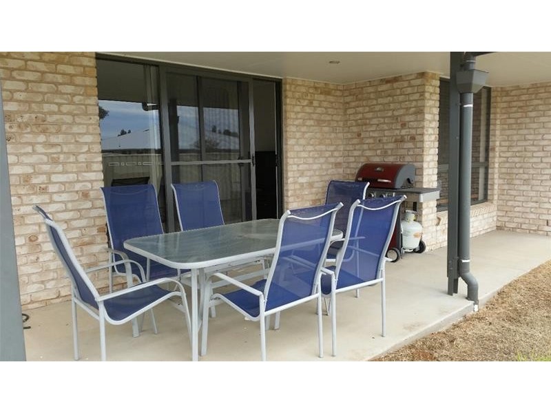 2/78 Price Street, Chinchilla QLD 4413