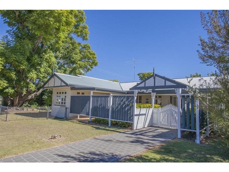 101 Middle Street, Chinchilla QLD 4413
