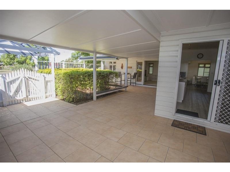 101 Middle Street, Chinchilla QLD 4413