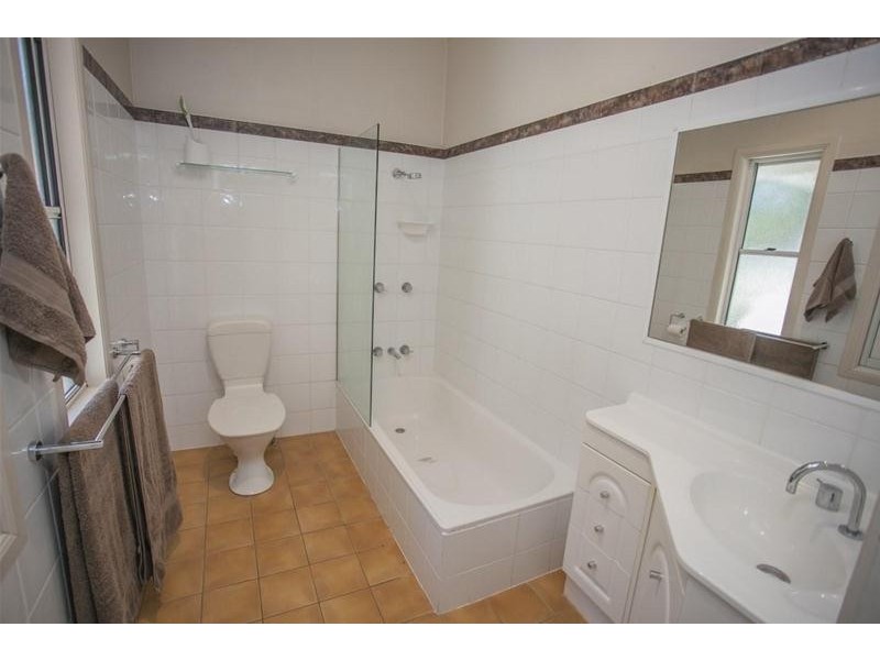 101 Middle Street, Chinchilla QLD 4413