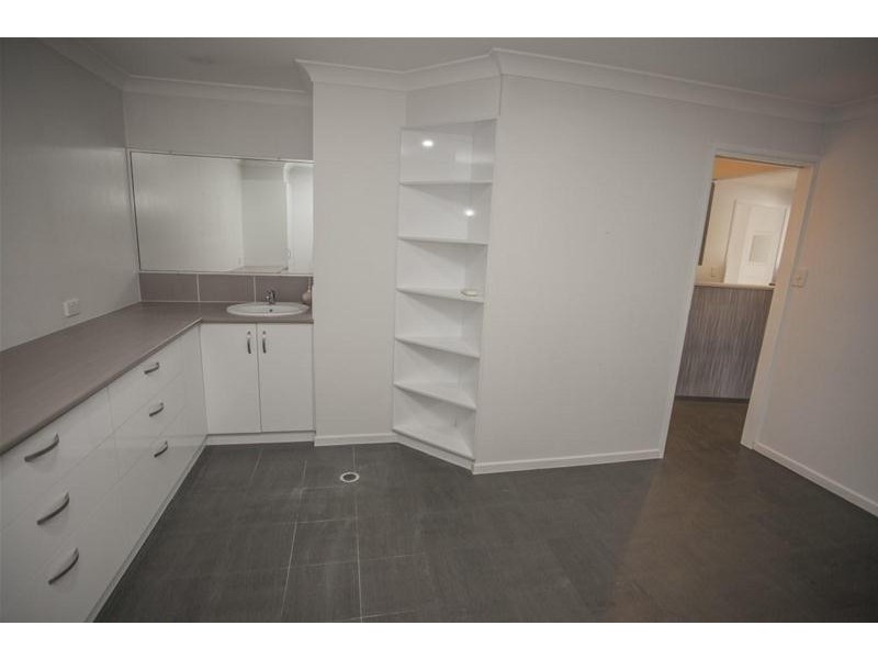 101 Middle Street, Chinchilla QLD 4413