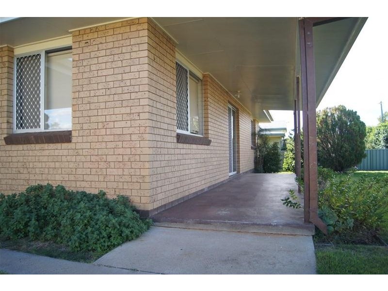 8 Atkins Street, Chinchilla QLD 4413