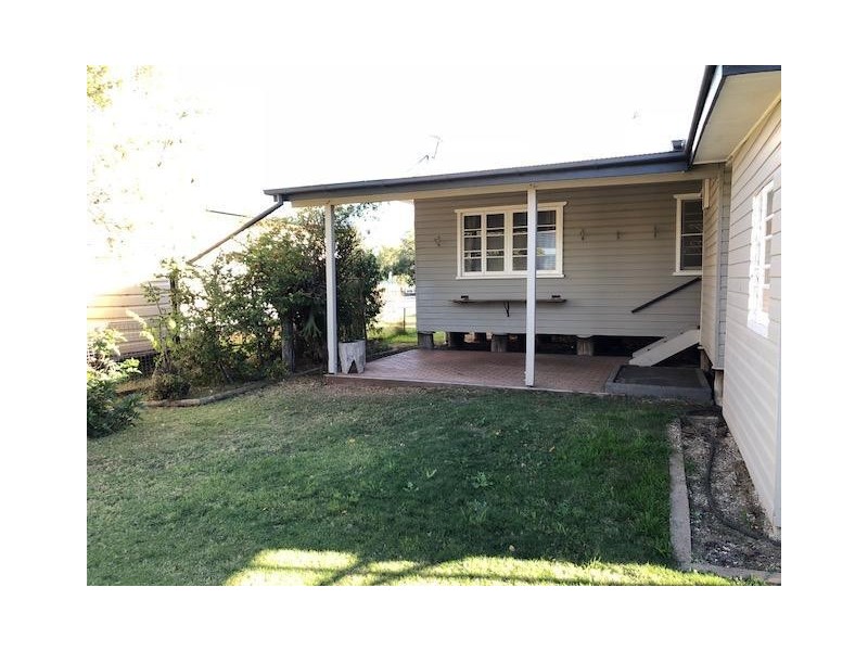 85 High Street, Jandowae QLD 4410