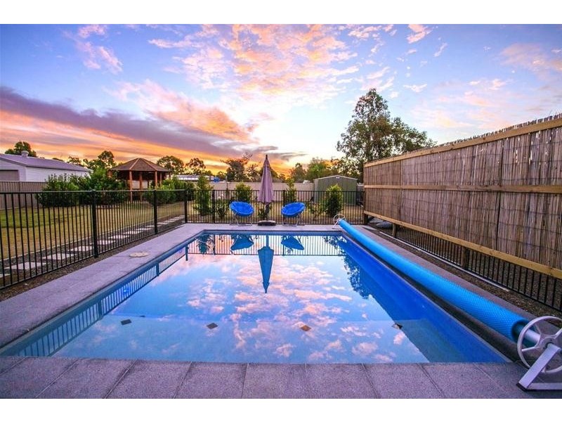 12 Parker Place, Chinchilla QLD 4413