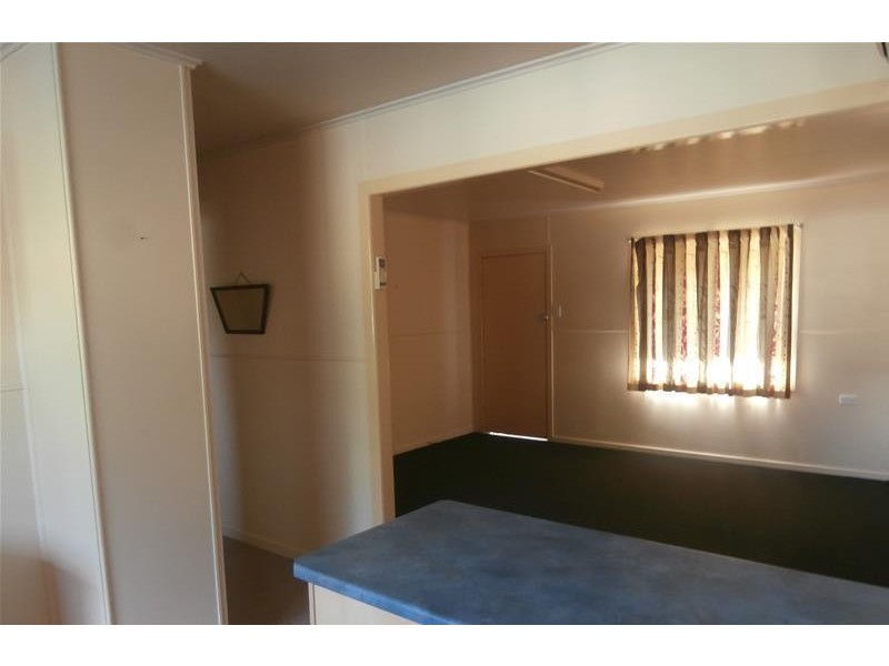 1 & 2/11 Covington Street, Chinchilla QLD 4413