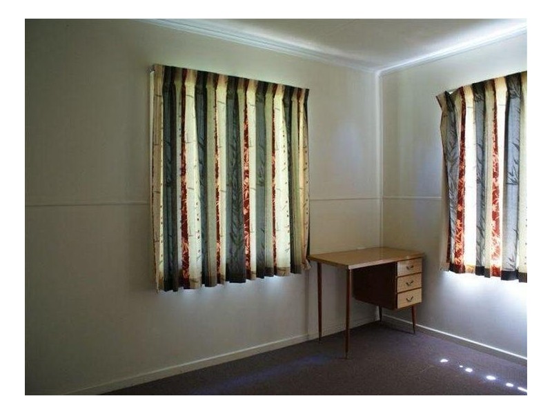 1 & 2/11 Covington Street, Chinchilla QLD 4413