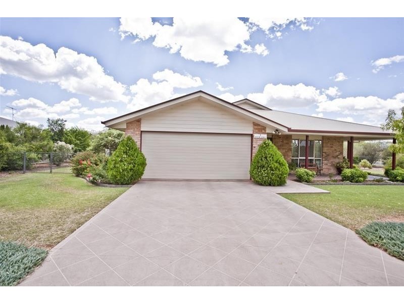 1 Keating Street, Chinchilla QLD 4413