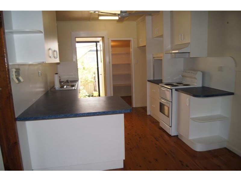 16 Russell Street, Chinchilla QLD 4413